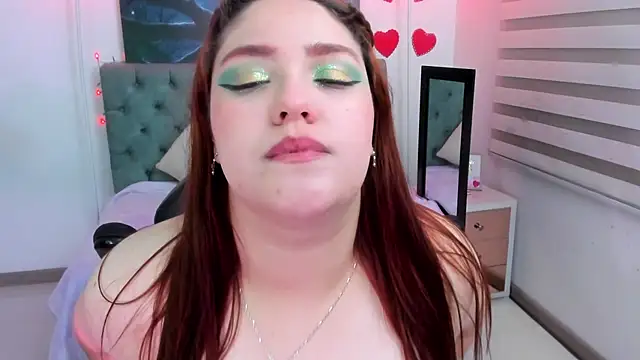 Snapshot of Camiila_Osorio chatting on March 18, 2025, 6:46 am Camiila Osorio online show from March 18, 2025, 6:46 am