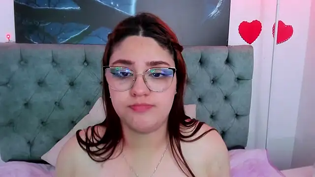 Snapshot of Camiila_Osorio chatting on March 18, 2025, 9:52 am Camiila Osorio online show from March 18, 2025, 9:52 am
