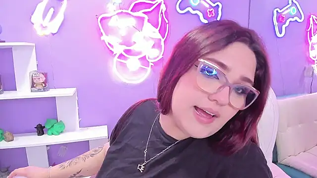 Snapshot of Camiila_Osorio chatting on September 10, 2025, 7:58 pm Camiila Osorio online show from September 10, 2025, 7:58 pm