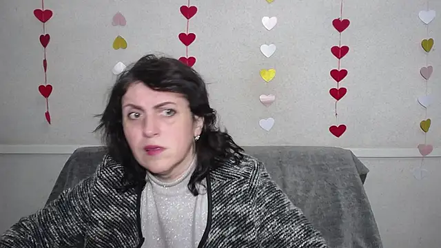 LuciaMii online show from February 19, 2025, 6:00 pm