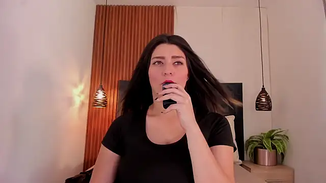 Snapshot of SARA_STONE17 chatting on December 11, 2024, 7:36 pm SARA STONE17 online show from December 11, 2024, 7:36 pm