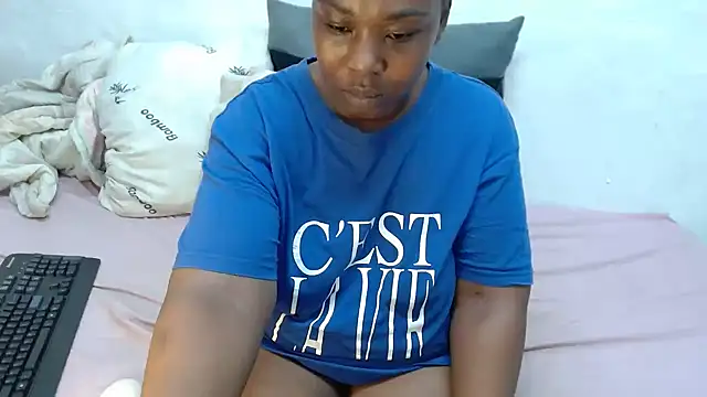 Thickchocolatex2 online show from September 14, 2025, 12:10 am