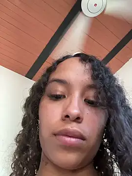 Snapshot of MarieLeon chatting on January 6, 2026, 8:45 pm MarieLeon online show from January 6, 2026, 8:45 pm