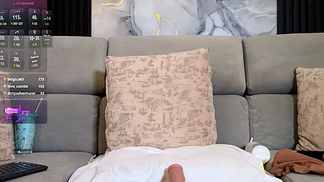 Snapshot of anellejones chatting on December 16, 2025, 3:22 am anellejones online show from December 16, 2025, 3:22 am