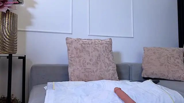 Snapshot of anellejones chatting on December 18, 2025, 4:51 am anellejones online show from December 18, 2025, 4:51 am