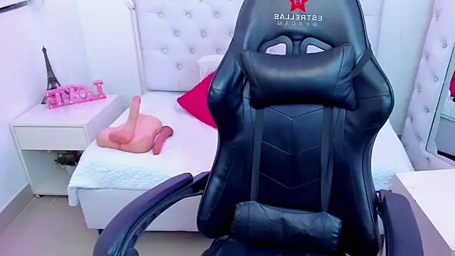 silvana  miller online show from January 11, 2025, 10:07 pm