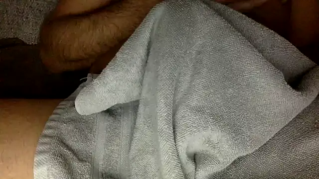 Snapshot of hungtom40 chatting on November 13, 2025, 4:55 am hungtom40 online show from November 13, 2025, 4:55 am