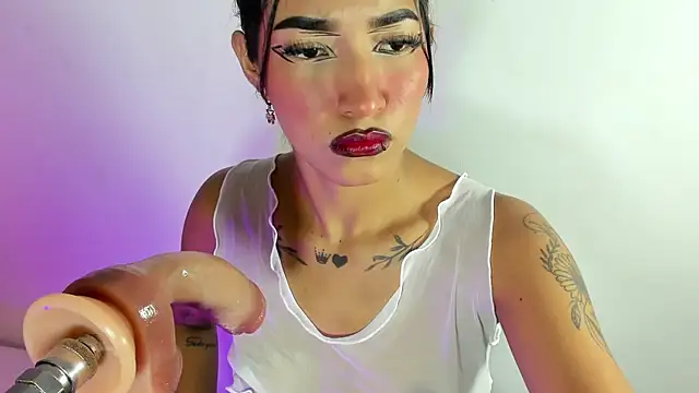 baby naughty1  online show from September 9, 2025, 1:32 pm