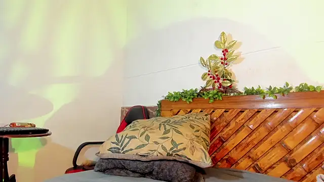 Scarlett diaz17 online show from January 9, 2025, 12:09 pm