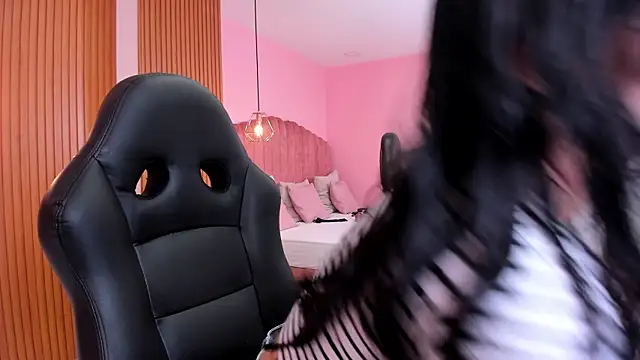 ariel jonees online show from January 13, 2025, 5:02 pm