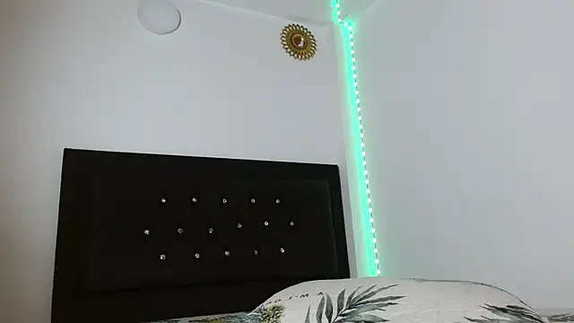 Adele Rush online show from February 24, 2025, 3:55 am