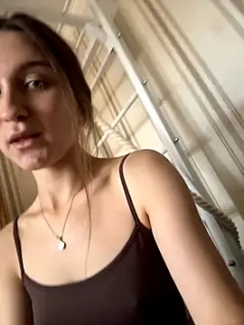 Snapshot of sweety_secret_ chatting on September 24, 2025, 12:08 pm sweety secret online show from September 24, 2025, 12:08 pm