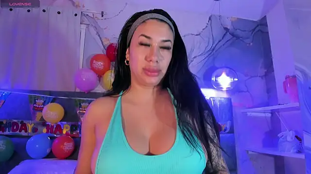 kiim taaylor online show from February 6, 2026, 3:15 pm