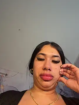 kiim taaylor online show from February 16, 2026, 11:39 am