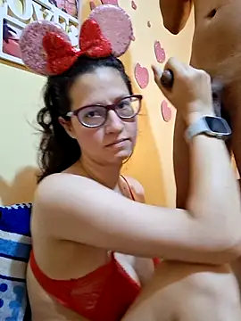 couple orgasm online show from February 16, 2026, 1:40 pm