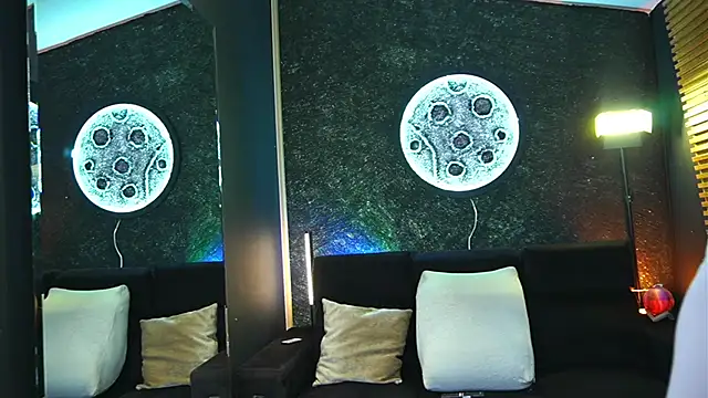 Snapshot of MassimoWalton2 chatting on March 9, 2025, 12:53 pm MassimoWalton2 online show from March 9, 2025, 12:53 pm