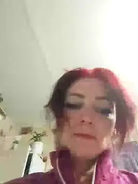 SweetLeila40 online show from May 15, 2026, 7:43 pm