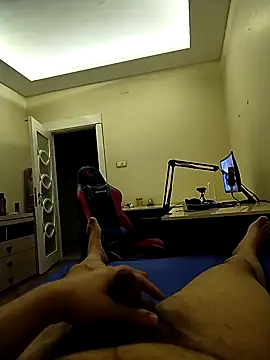 Snapshot of 31cektirenbatuu chatting on November 8, 2025, 10:41 pm 31cektirenbatuu online show from November 8, 2025, 10:41 pm