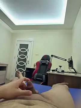 Snapshot of 31cektirenbatuu chatting on November 24, 2025, 9:36 pm 31cektirenbatuu online show from November 24, 2025, 9:36 pm