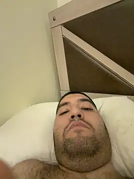 Snapshot of 31cektirenbatuu chatting on February 19, 2026, 10:06 pm 31cektirenbatuu online show from February 19, 2026, 10:06 pm