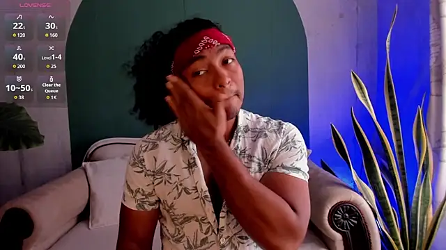 noah jones   online show from November 26, 2025, 4:52 pm