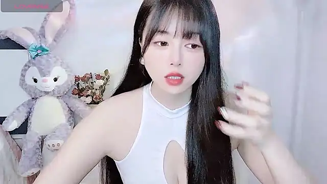 Snapshot of Lydia_170 chatting on December 17, 2024, 8:54 pm Lydia 170 online show from December 17, 2024, 8:54 pm