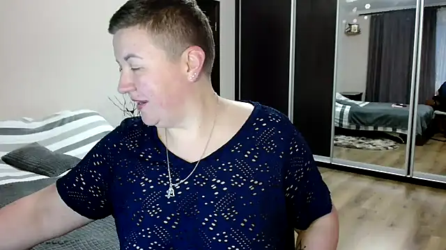 Annet1912 online show from September 16, 2025, 3:57 pm