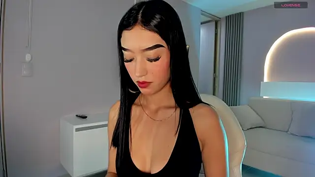 millieskinny  online show from October 14, 2025, 11:05 pm