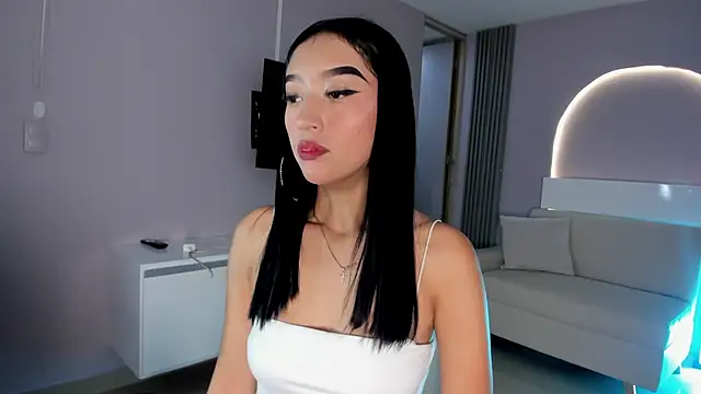 millieskinny  online show from October 16, 2025, 11:28 pm
