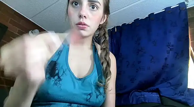 ValeriaLacrozee online show from January 13, 2025, 7:31 pm