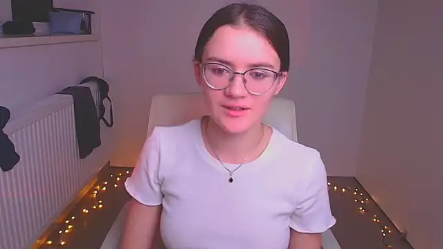 Josephine jo online show from January 31, 2025, 10:52 pm