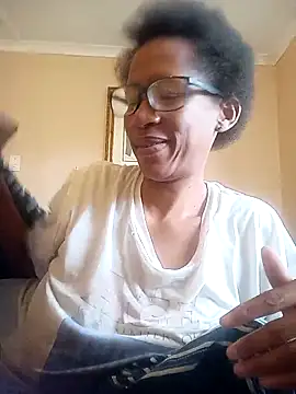 Snapshot of bustybillies chatting on November 10, 2025, 5:17 am bustybillies online show from November 10, 2025, 5:17 am