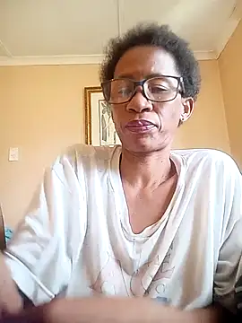 Snapshot of bustybillies chatting on November 13, 2025, 11:31 am bustybillies online show from November 13, 2025, 11:31 am