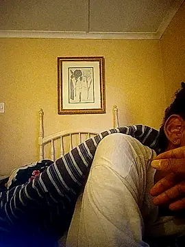 Snapshot of bustybillies chatting on November 16, 2025, 4:29 am bustybillies online show from November 16, 2025, 4:29 am