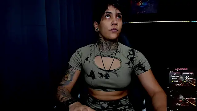 ZhoeStrong online show from November 16, 2025, 8:58 pm