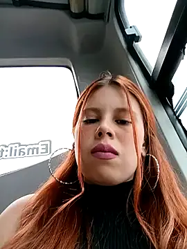 aurora sky11 online show from February 4, 2025, 8:59 pm