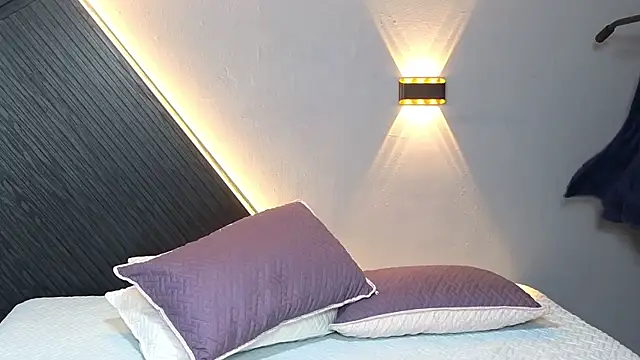 Laia and Aloby online show from February 26, 2026, 10:09 pm