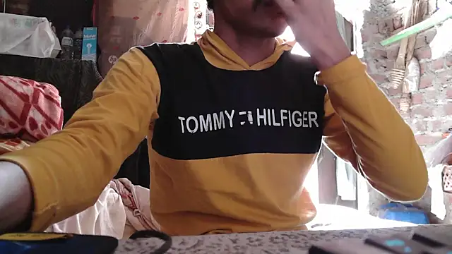 Dreamdaze2025 online show from April 8, 2026, 4:56 am