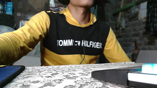 Dreamdaze2025 online show from April 9, 2026, 6:24 pm