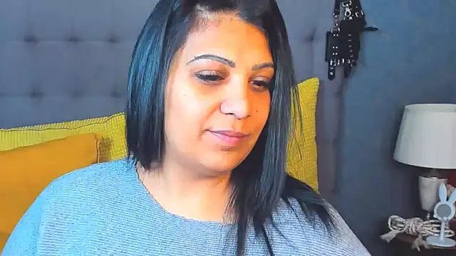 AmyCubes online show from April 15, 2026, 5:47 am