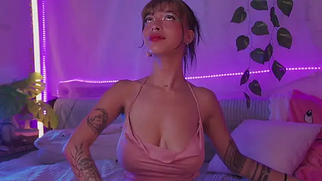 Kitty arts online show from January 11, 2025, 1:59 am