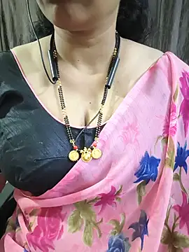 Snapshot of bhuvana555 chatting on July 10, 2026, 5:48 pm bhuvana555 online show from July 10, 2026, 5:48 pm