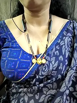 Snapshot of bhuvana555 chatting on July 12, 2026, 5:04 pm bhuvana555 online show from July 12, 2026, 5:04 pm
