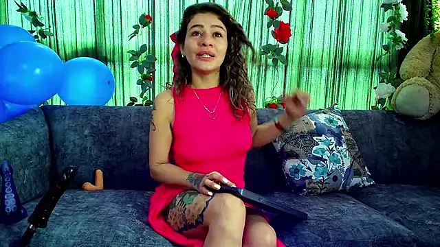 oriana thomson2 online show from February 20, 2025, 2:57 pm