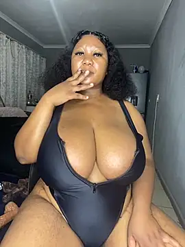 MayaPassion online show from November 26, 2025, 7:37 pm