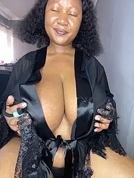 MayaPassion online show from December 4, 2025, 1:09 pm