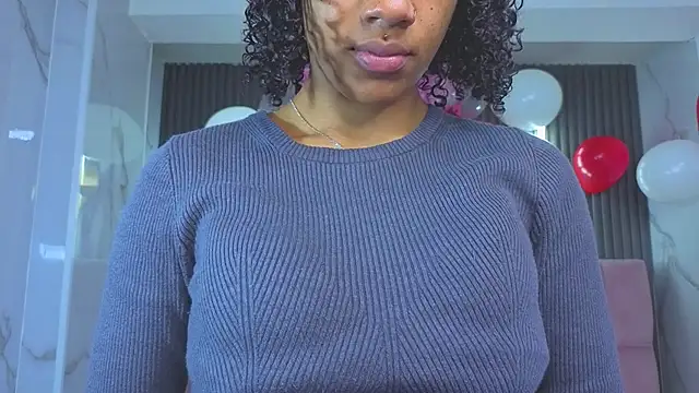 Snapshot of Violeth_b chatting on March 2, 2026, 1:07 pm Violeth b online show from March 2, 2026, 1:07 pm