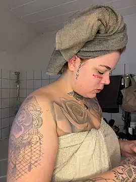 elina may online show from January 11, 2026, 8:08 am