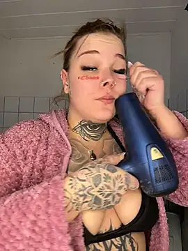 elina may online show from February 2, 2026, 8:02 am