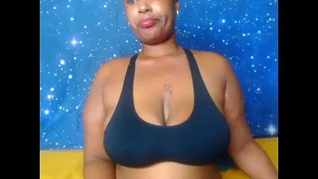 2Sweetysmile online show from March 5, 2025, 11:16 pm